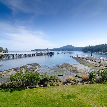 Galiano Oceanfront Inn & Spa Sturdies Bay Exterior foto