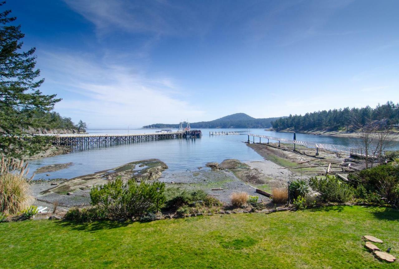 Galiano Oceanfront Inn & Spa Sturdies Bay Exterior foto